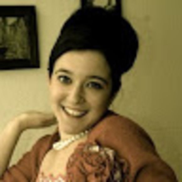 Meet your Posher, Katie - Picture 1 of 1